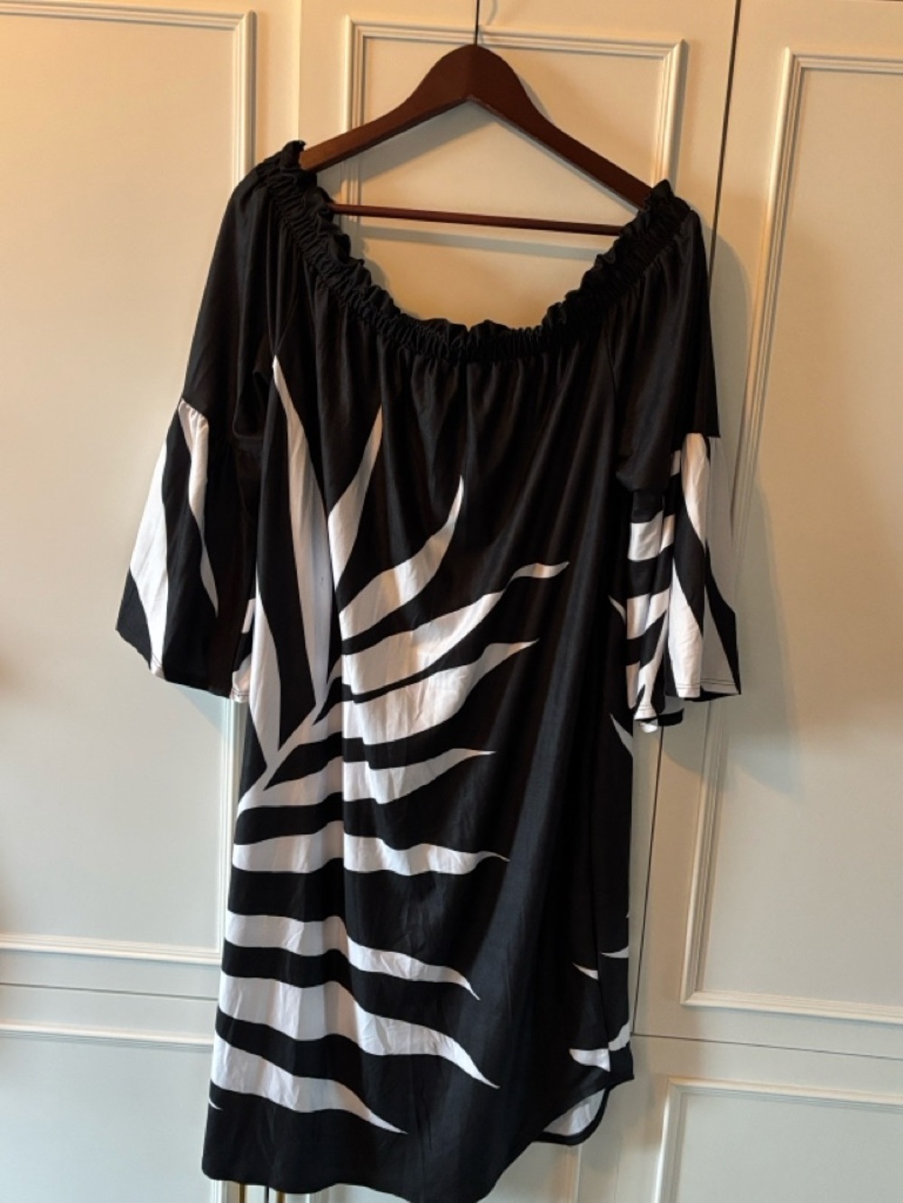 Ashley Stewart blk white Palm Off-Shoulder flare mid sleeve dress size 18/20 - Picture 5 of 10